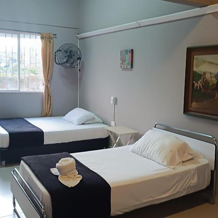 Hotel Simon Plaza Перейра Экстерьер фото