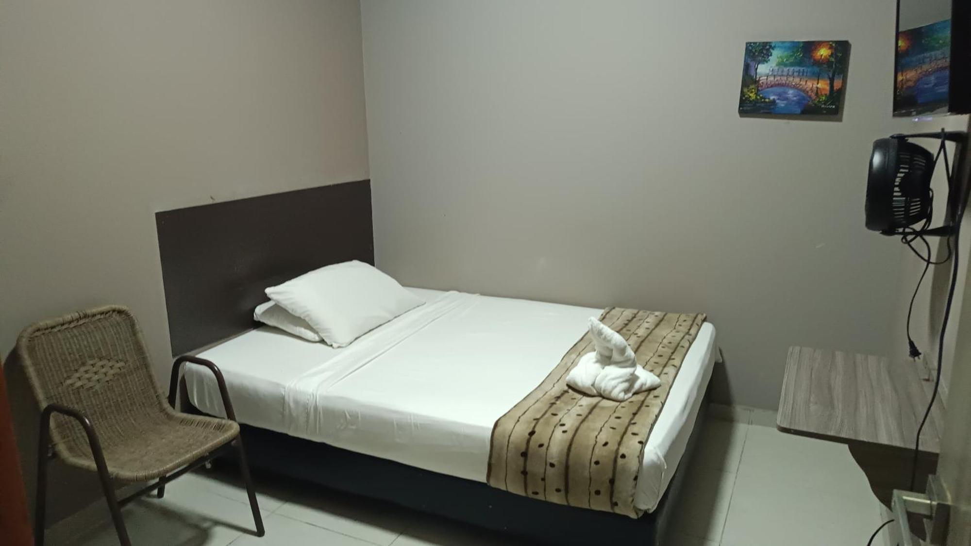 Hotel Simon Plaza Перейра Экстерьер фото